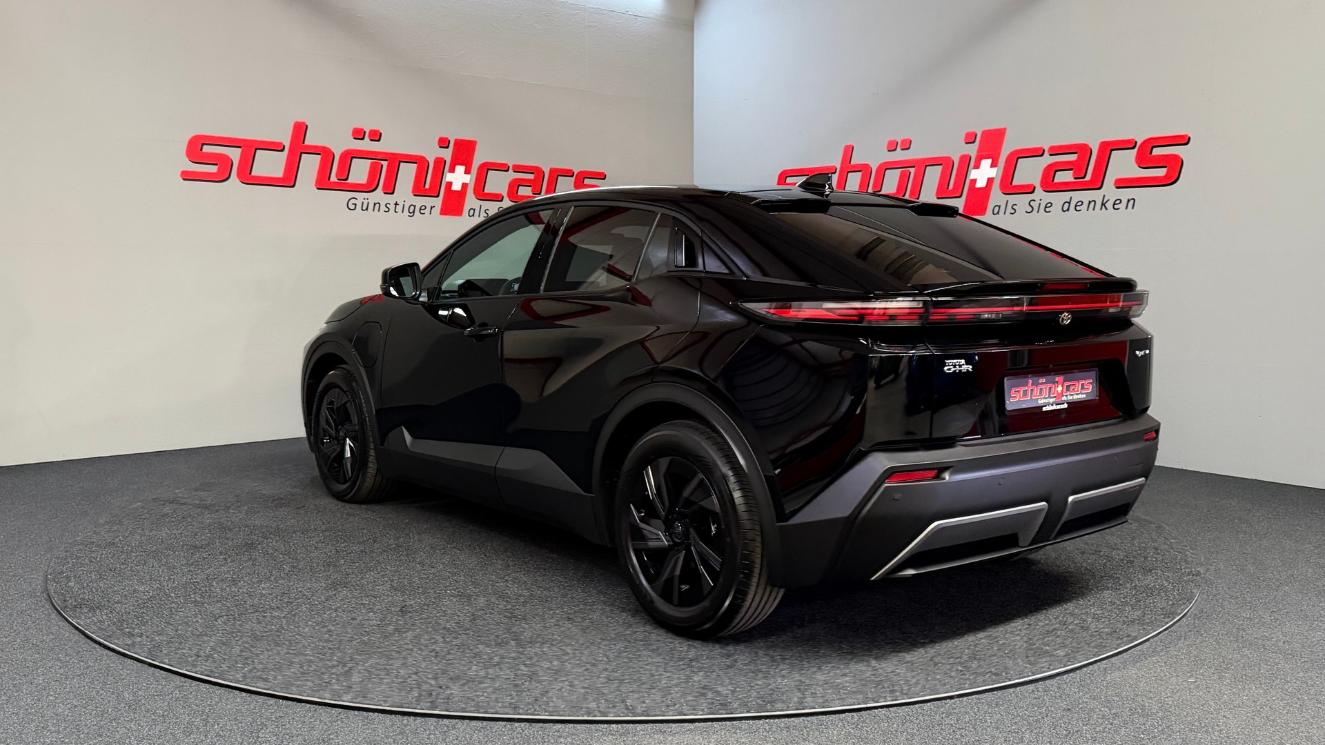 TOYOTA C-HR+ 77 kWh Style FWD-showroom-element-3