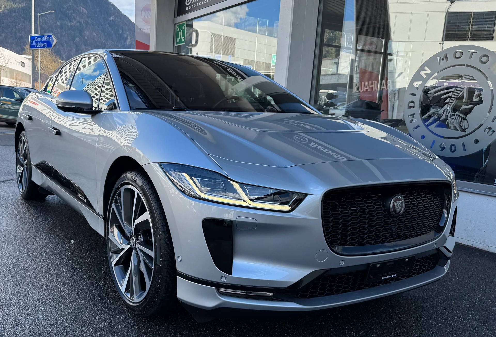 JAGUAR I-Pace EV400 SE AWD-image-0
