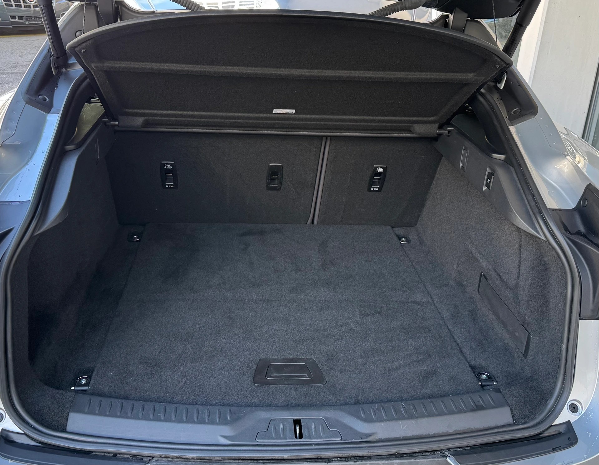 JAGUAR I-Pace EV400 SE AWD-image-10