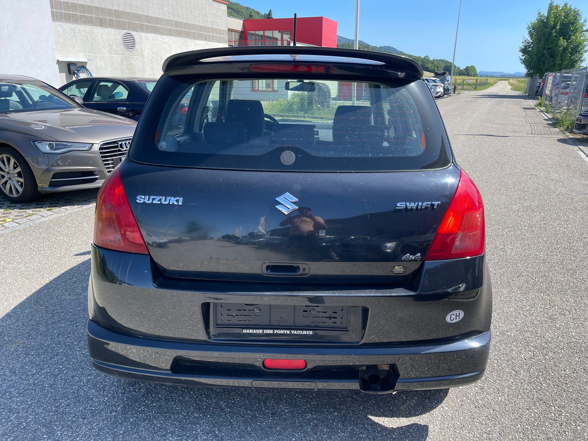 SUZUKI Swift 1.3i 16V GL Top 4x4 ** Frisch Ab MFK: 18.05.2026 ** **-image-3