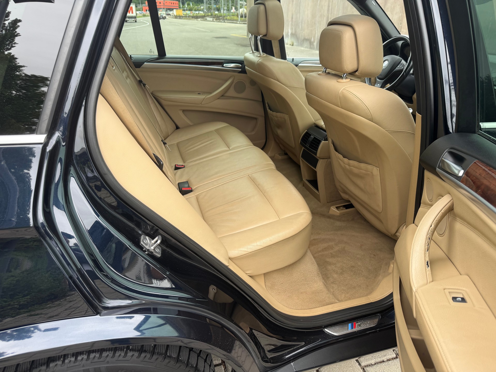 BMW X5 xDrive M Sport 40d Steptronic-image-11