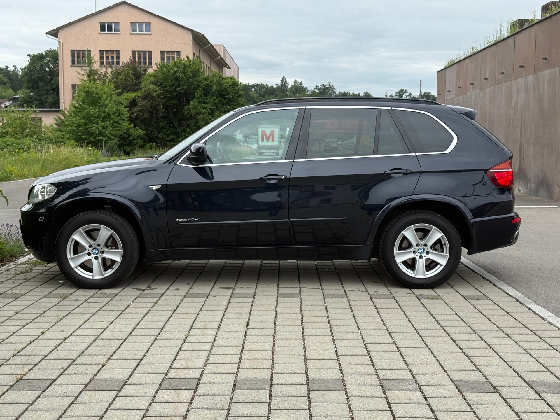 BMW X5 xDrive M Sport 40d Steptronic-image-1