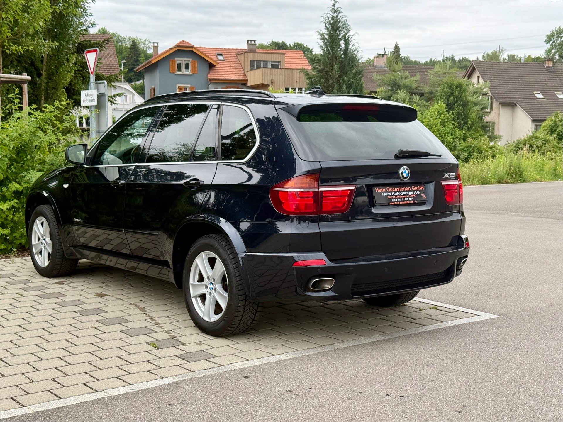 BMW X5 xDrive M Sport 40d Steptronic-image-2