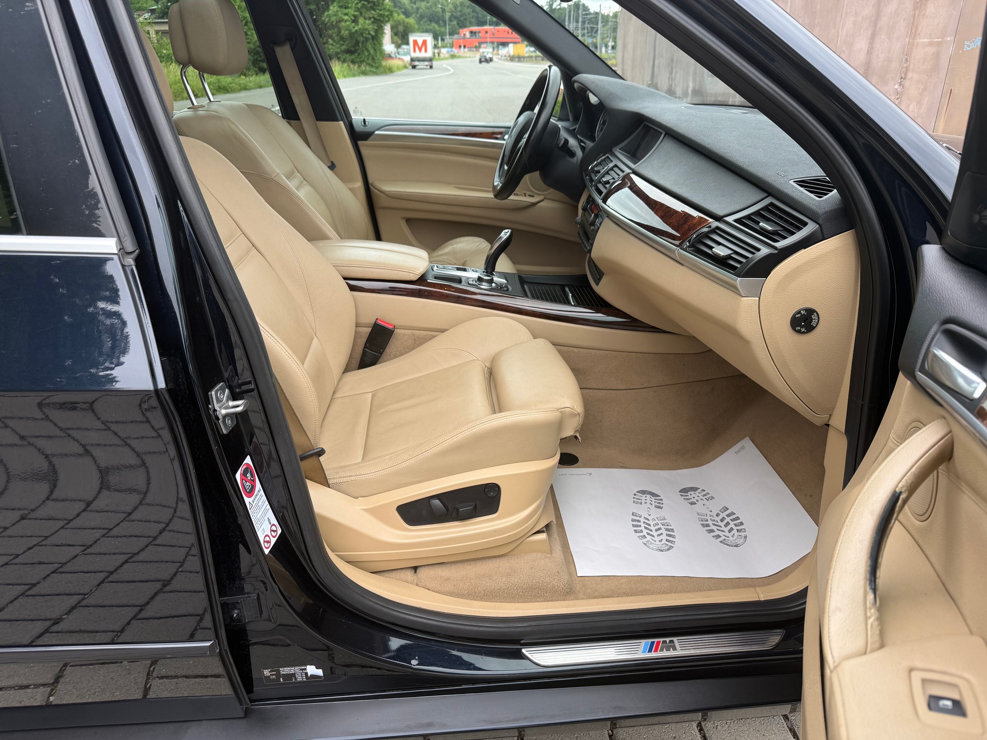 BMW X5 xDrive M Sport 40d Steptronic-image-10