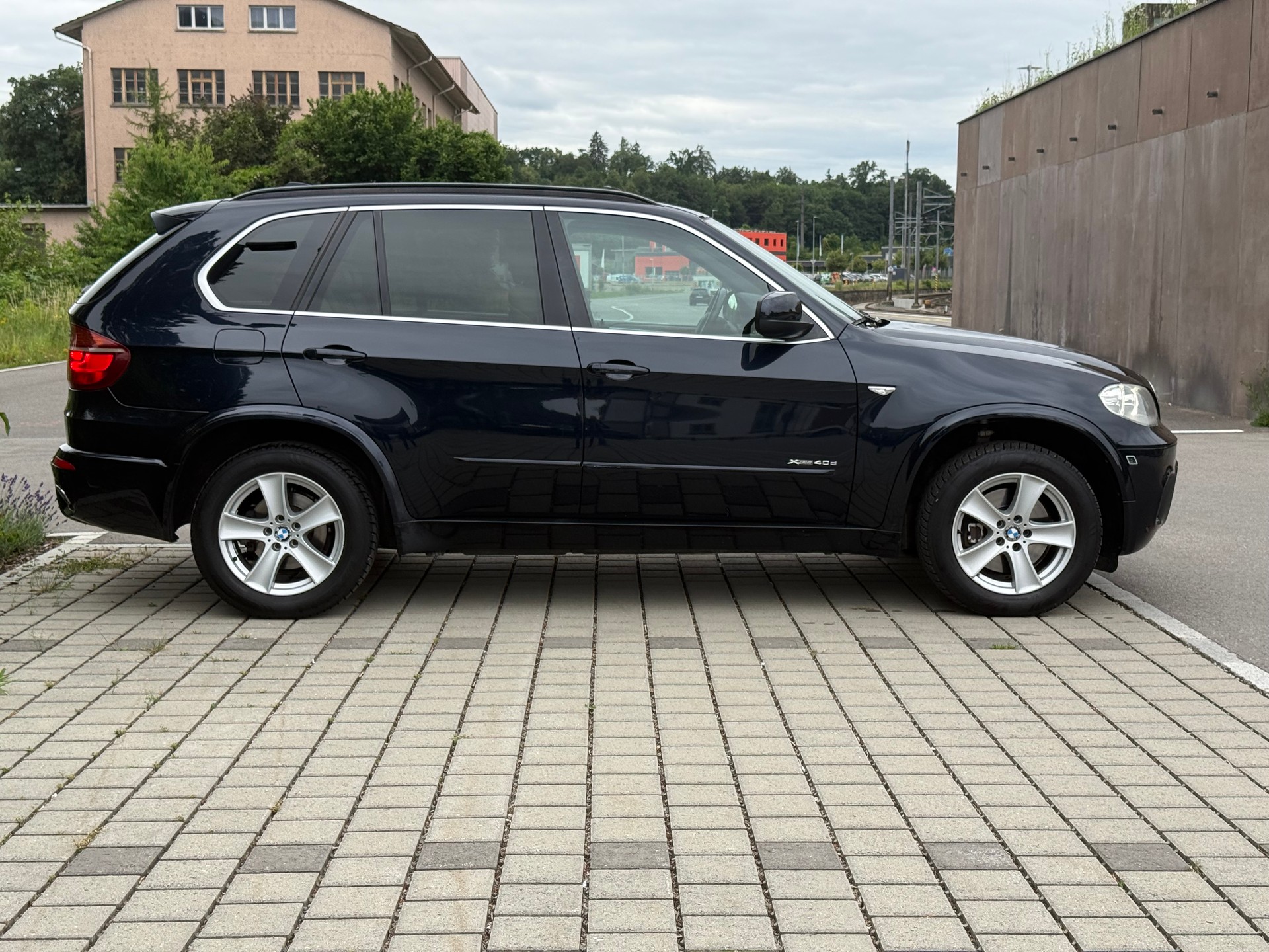 BMW X5 xDrive M Sport 40d Steptronic-image-3