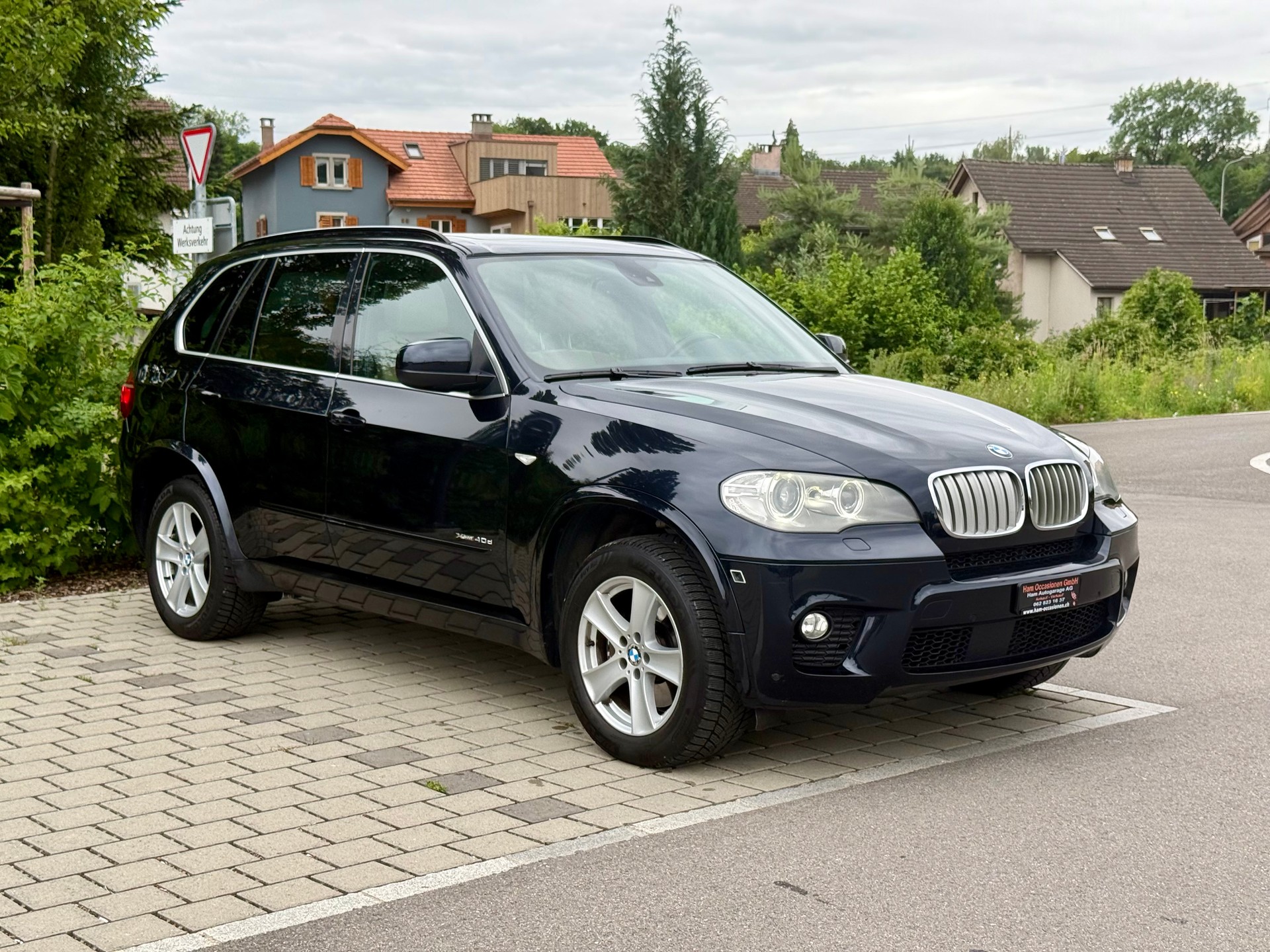 BMW X5 xDrive M Sport 40d Steptronic-image-4