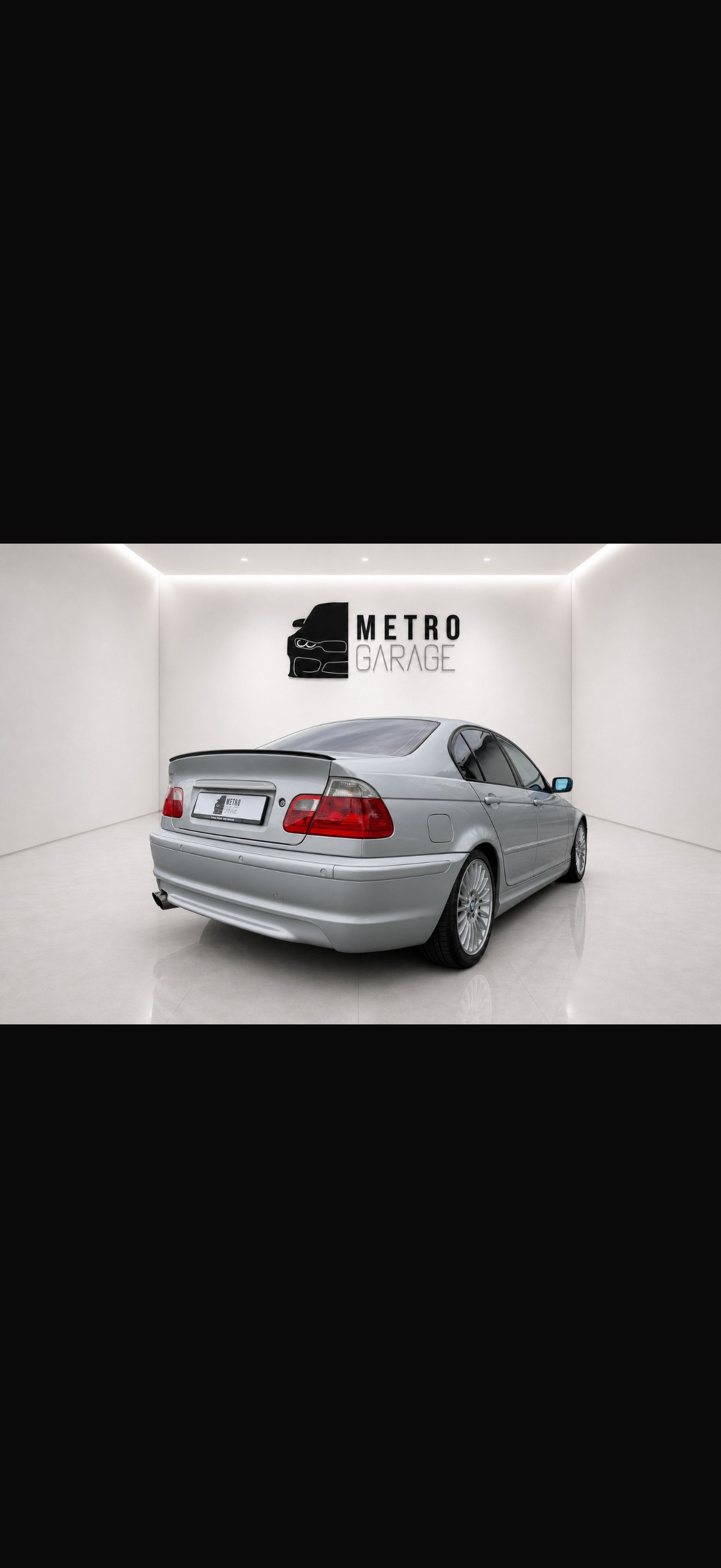 BMW 330i-image-4