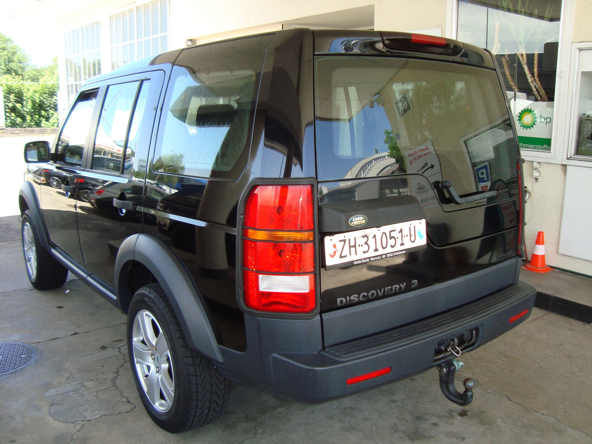 LAND ROVER Discovery 2.7d V6 S Family Edition-image-3