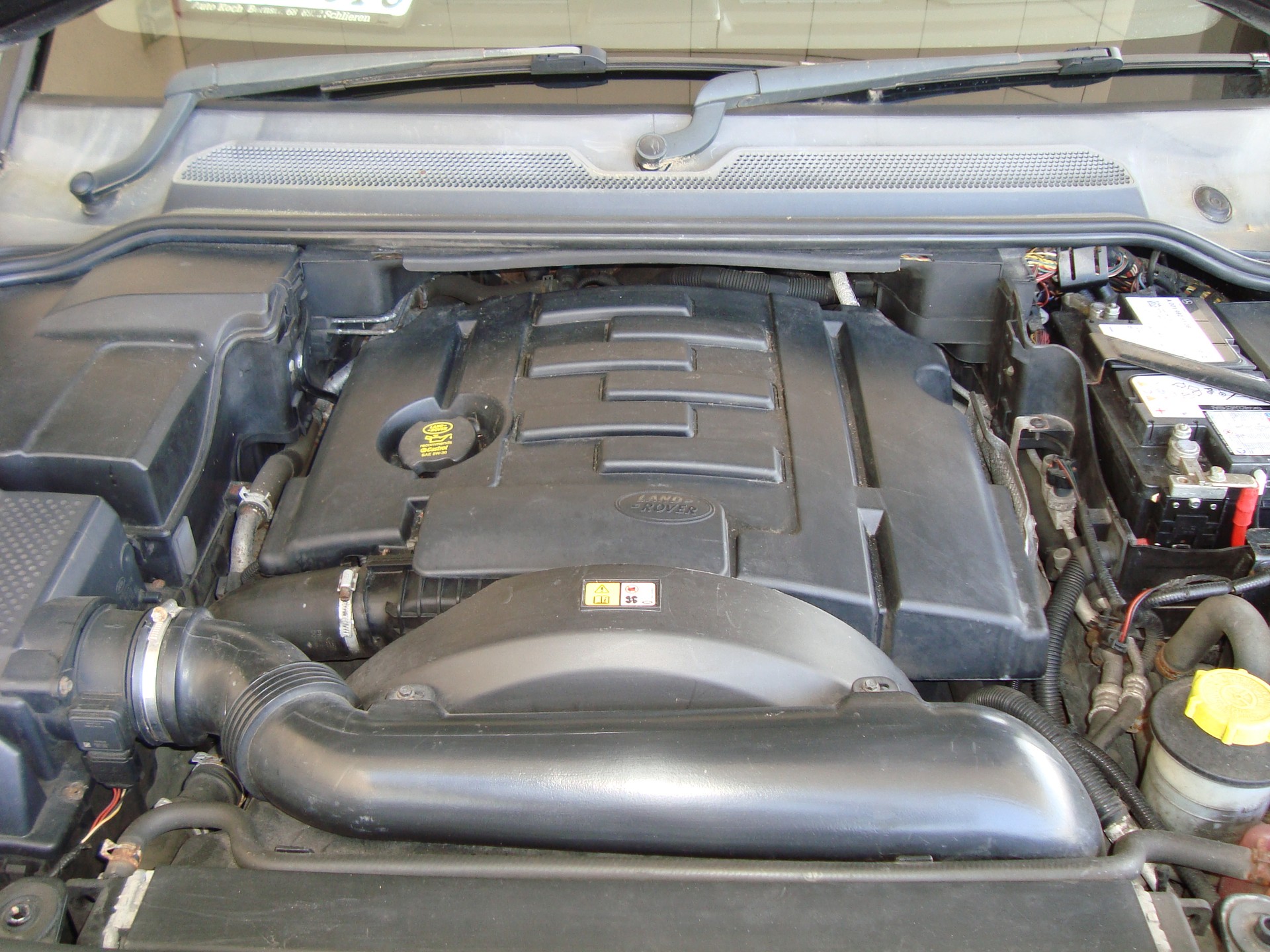 LAND ROVER Discovery 2.7d V6 S Family Edition-image-11