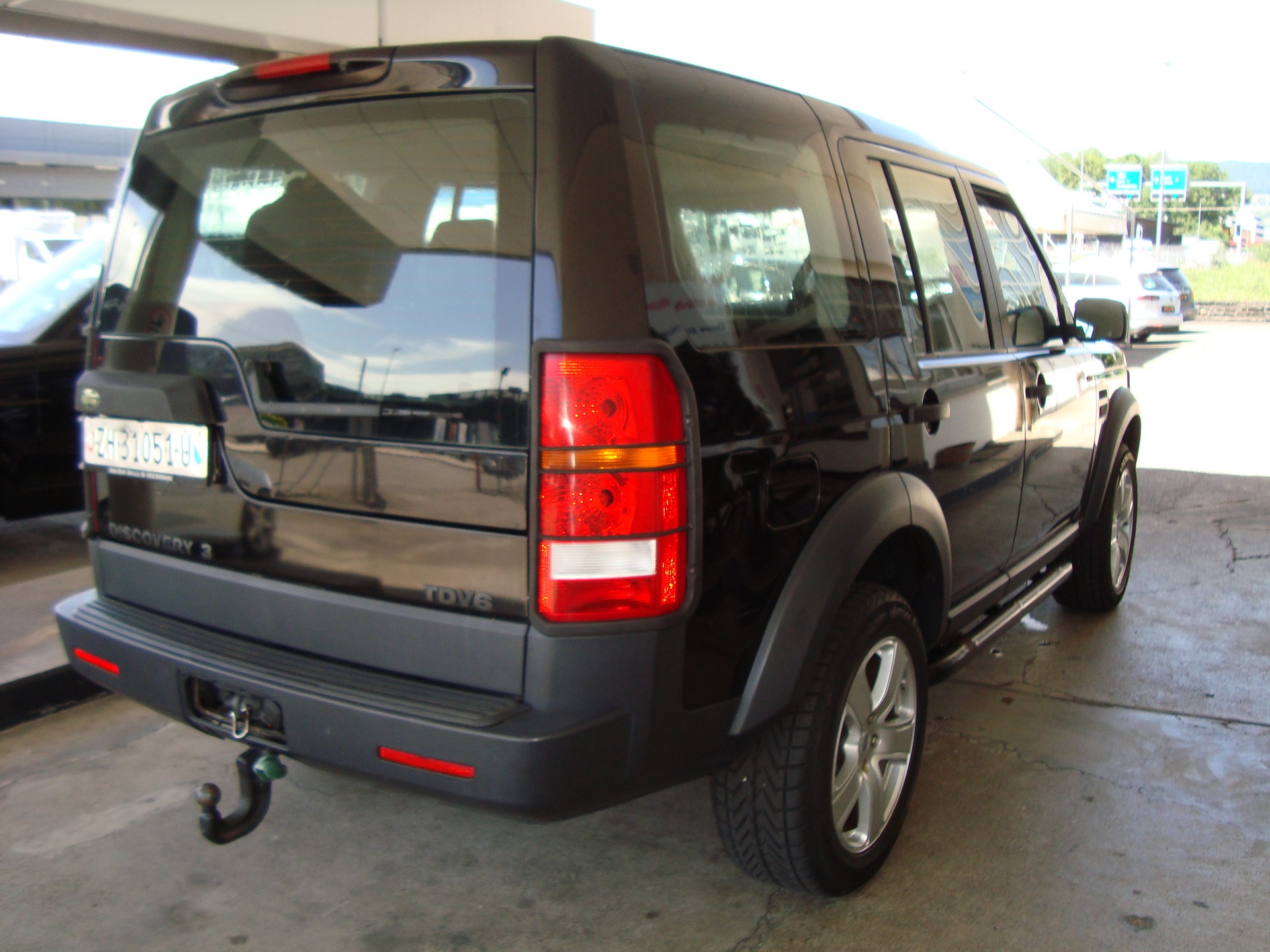 LAND ROVER Discovery 2.7d V6 S Family Edition-image-4