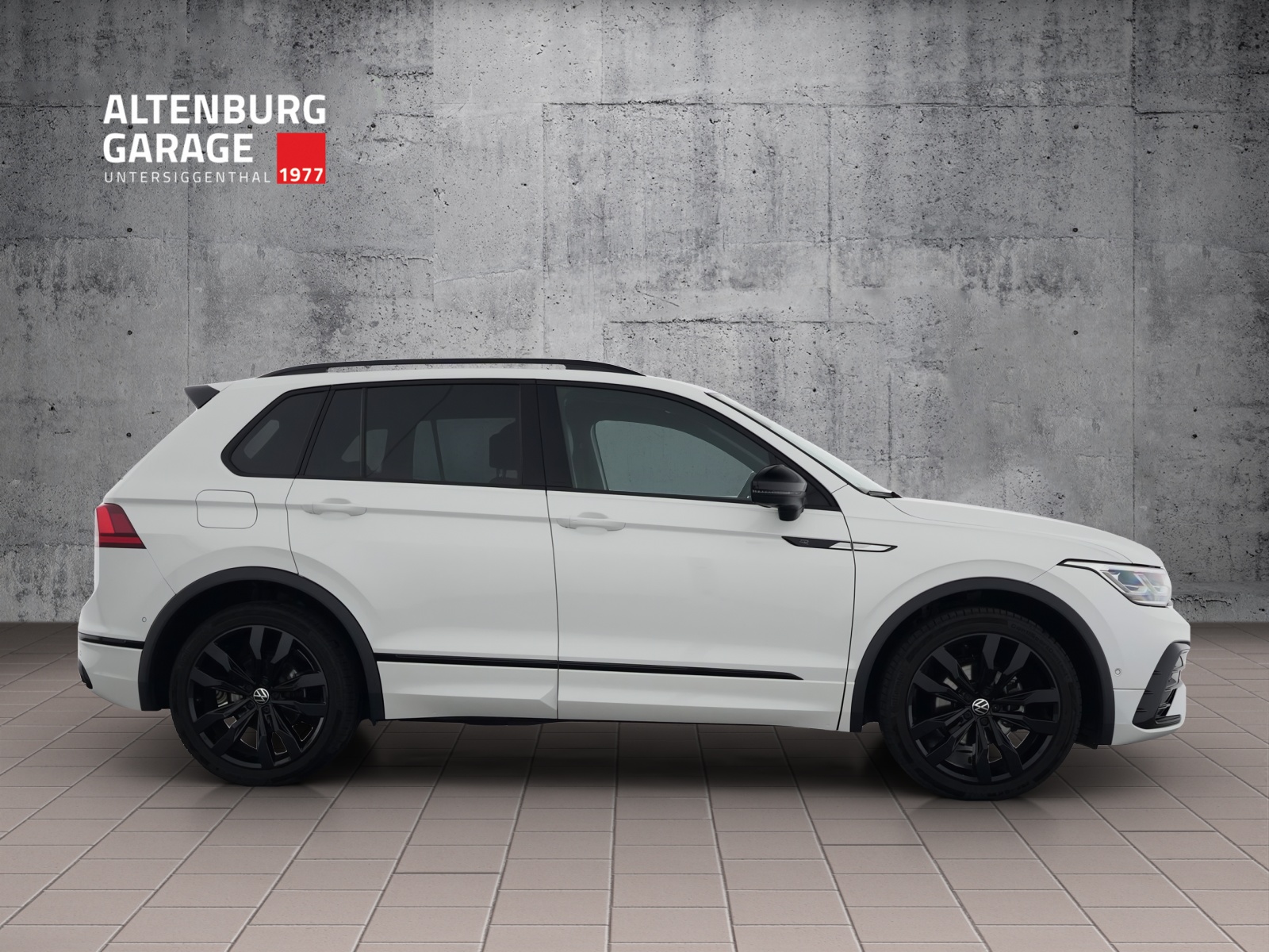 VW Tiguan 1.5 TSI R-Line 2WD-image-4