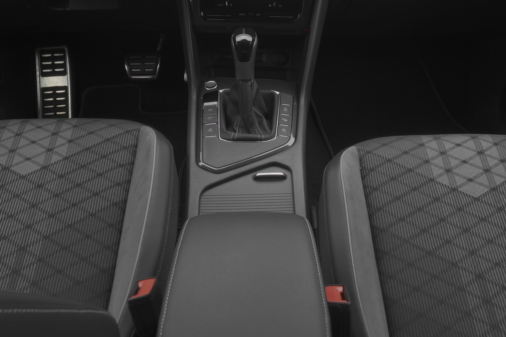 VW Tiguan 1.5 TSI R-Line 2WD-image-7