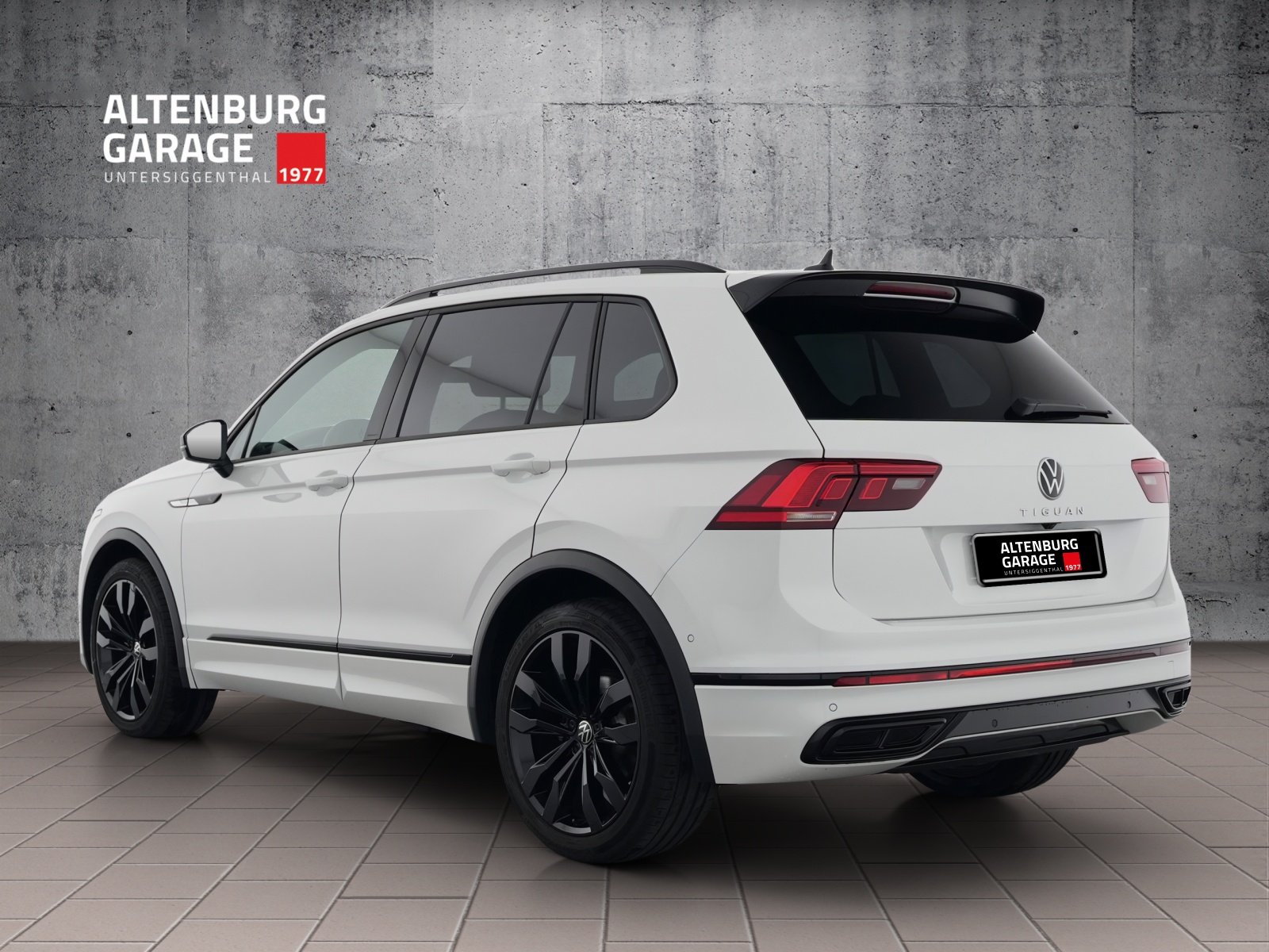 VW Tiguan 1.5 TSI R-Line 2WD-showroom-element-2