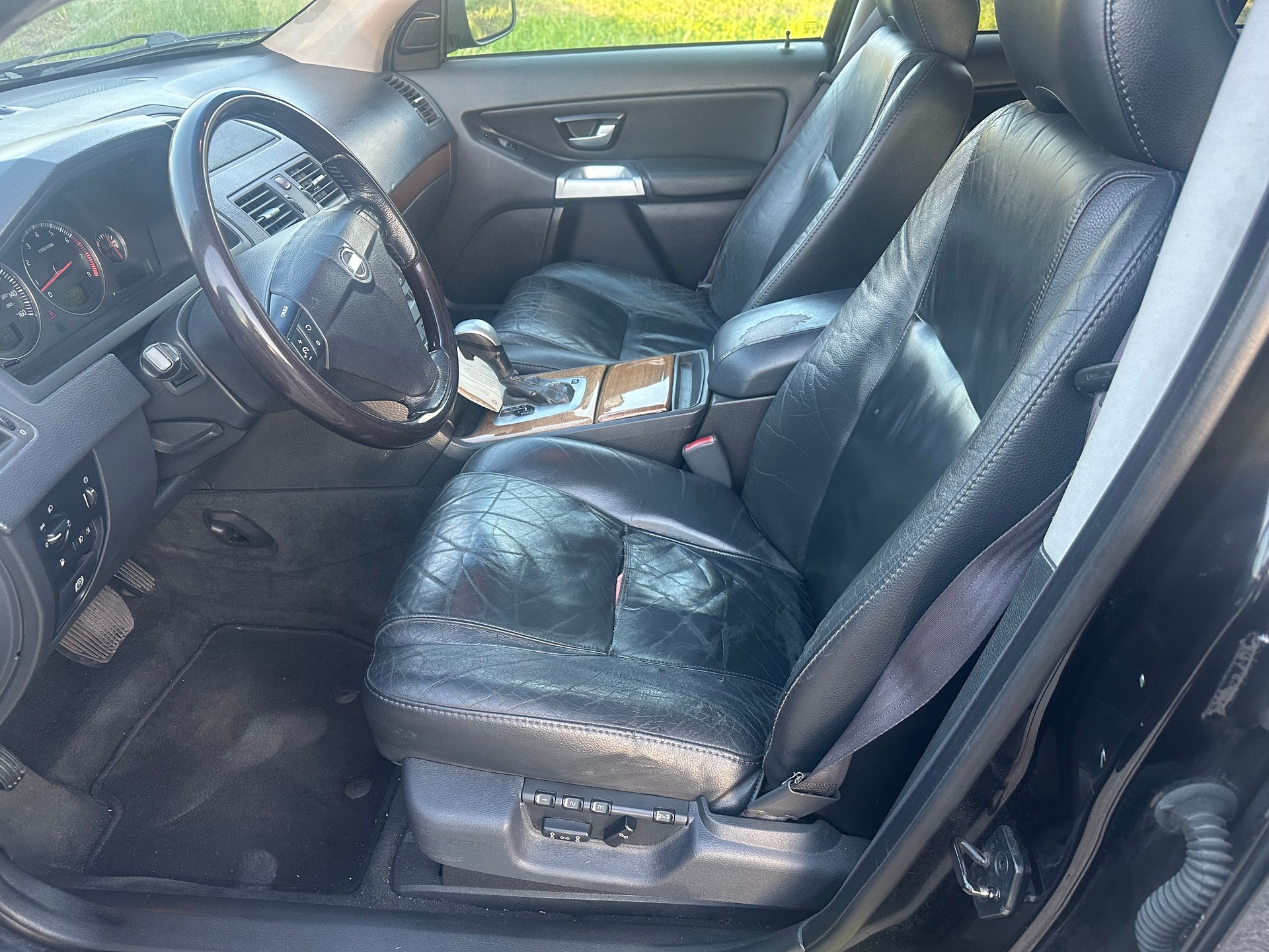VOLVO XC90 T6 AWD Geartronic-image-10