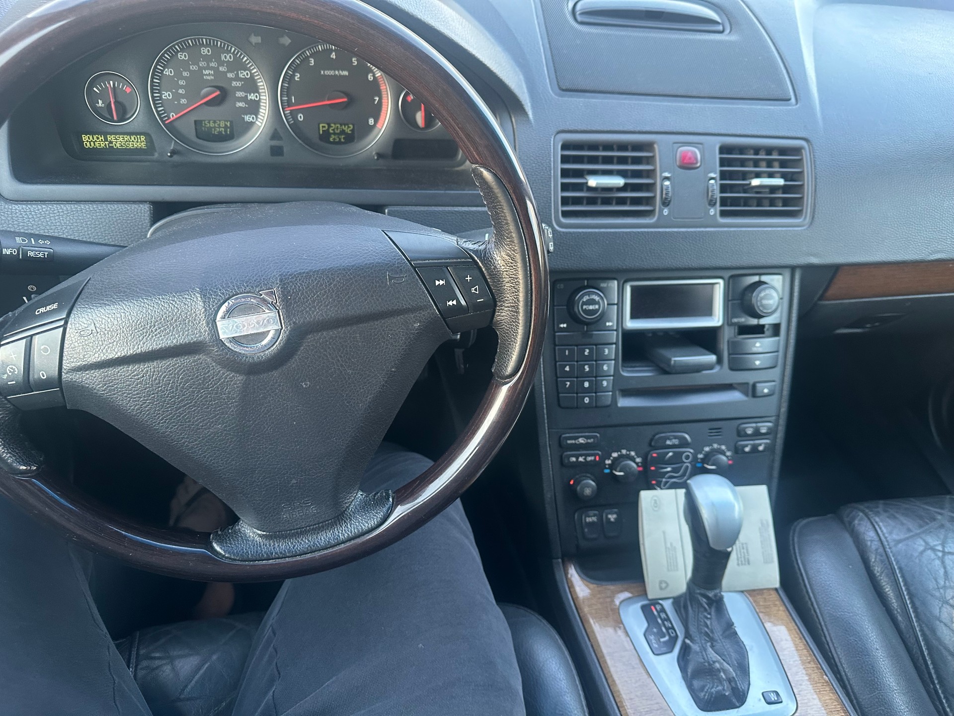 VOLVO XC90 T6 AWD Geartronic-image-14