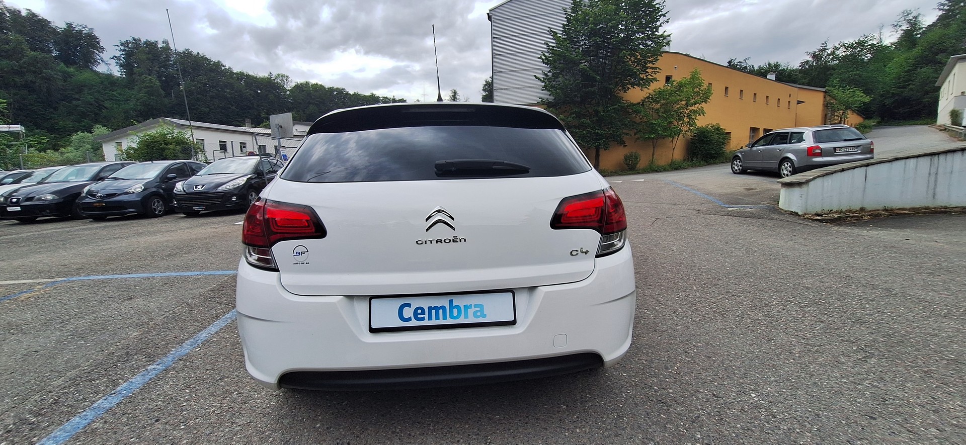 CITROEN C4 1.2 Pure Tech Feel Edition-image-4