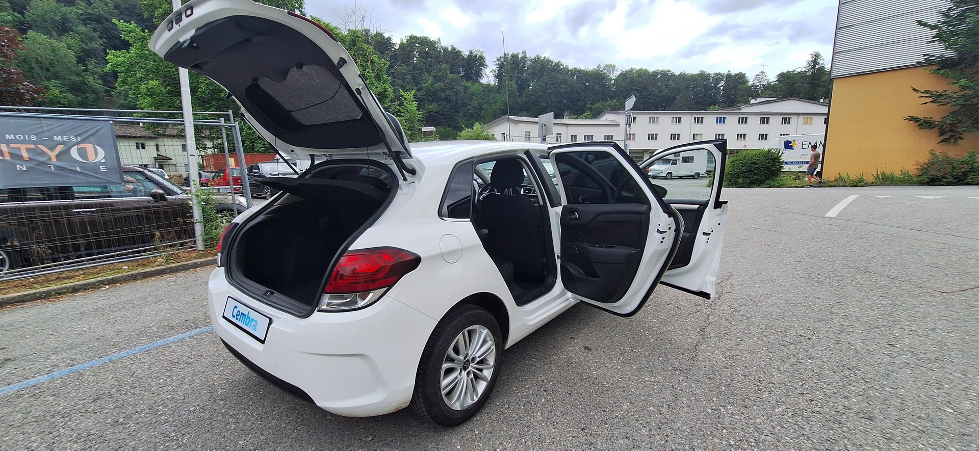 CITROEN C4 1.2 Pure Tech Feel Edition-image-18
