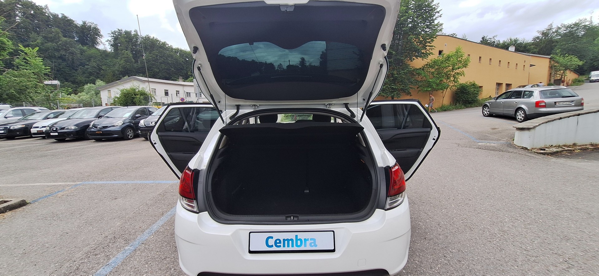 CITROEN C4 1.2 Pure Tech Feel Edition-image-17