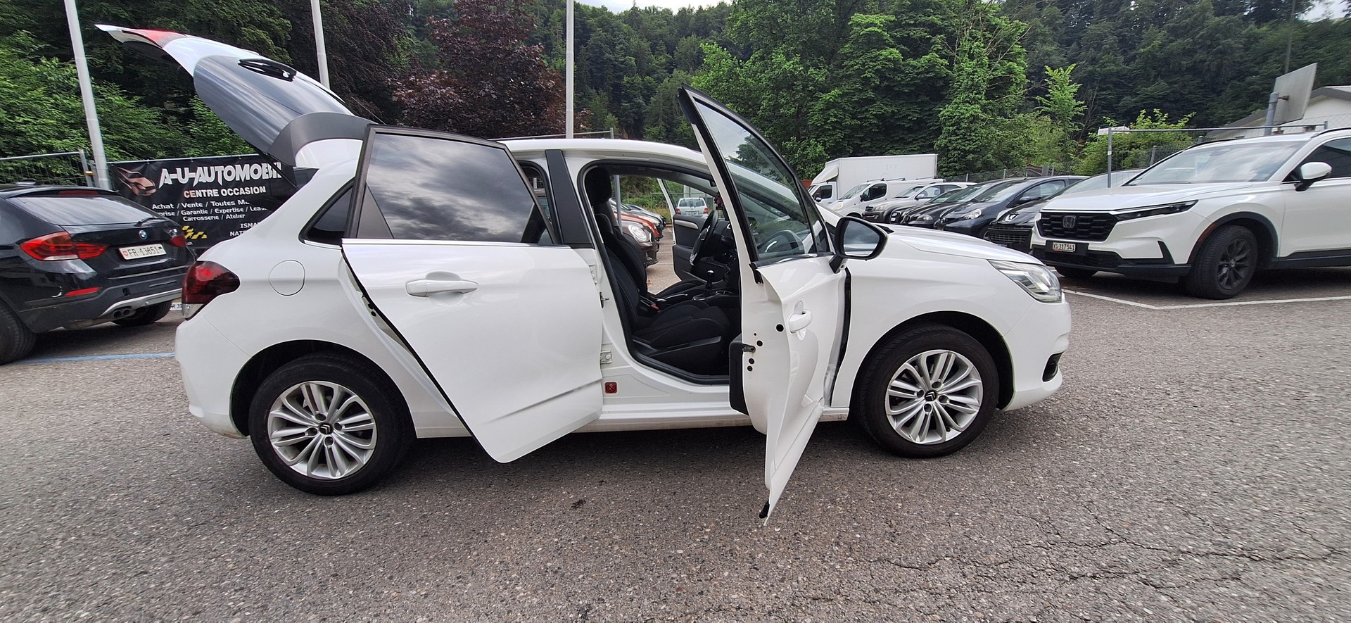 CITROEN C4 1.2 Pure Tech Feel Edition-image-19