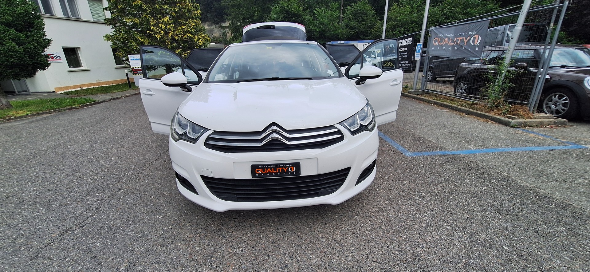 CITROEN C4 1.2 Pure Tech Feel Edition-image-13