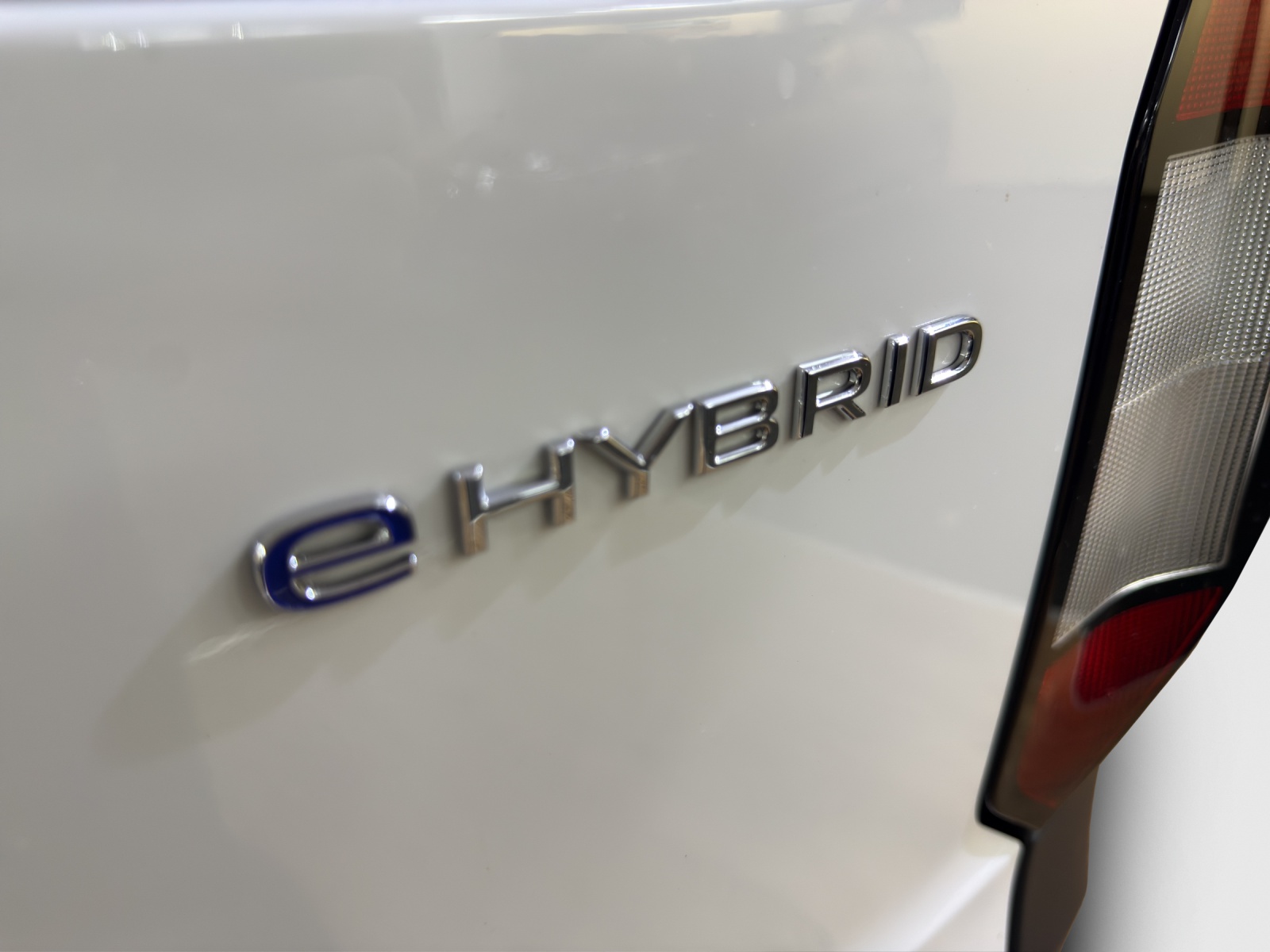 VW Caddy Cargo 1.5 TSI Plug in Hybrid DSG-image-13