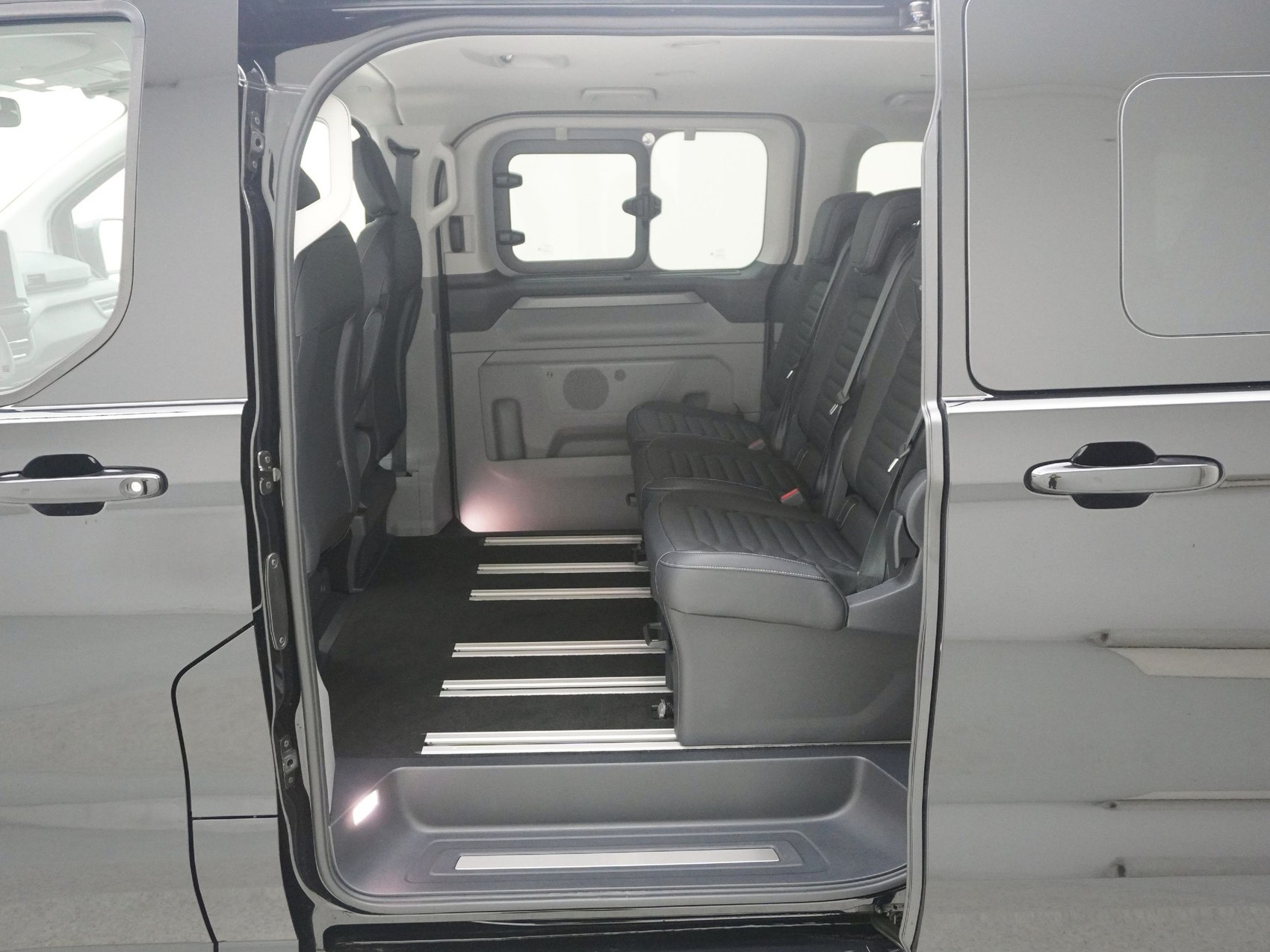 FORD Tourneo Custom 320 L2 2.0 TDCI Titanium X-image-14