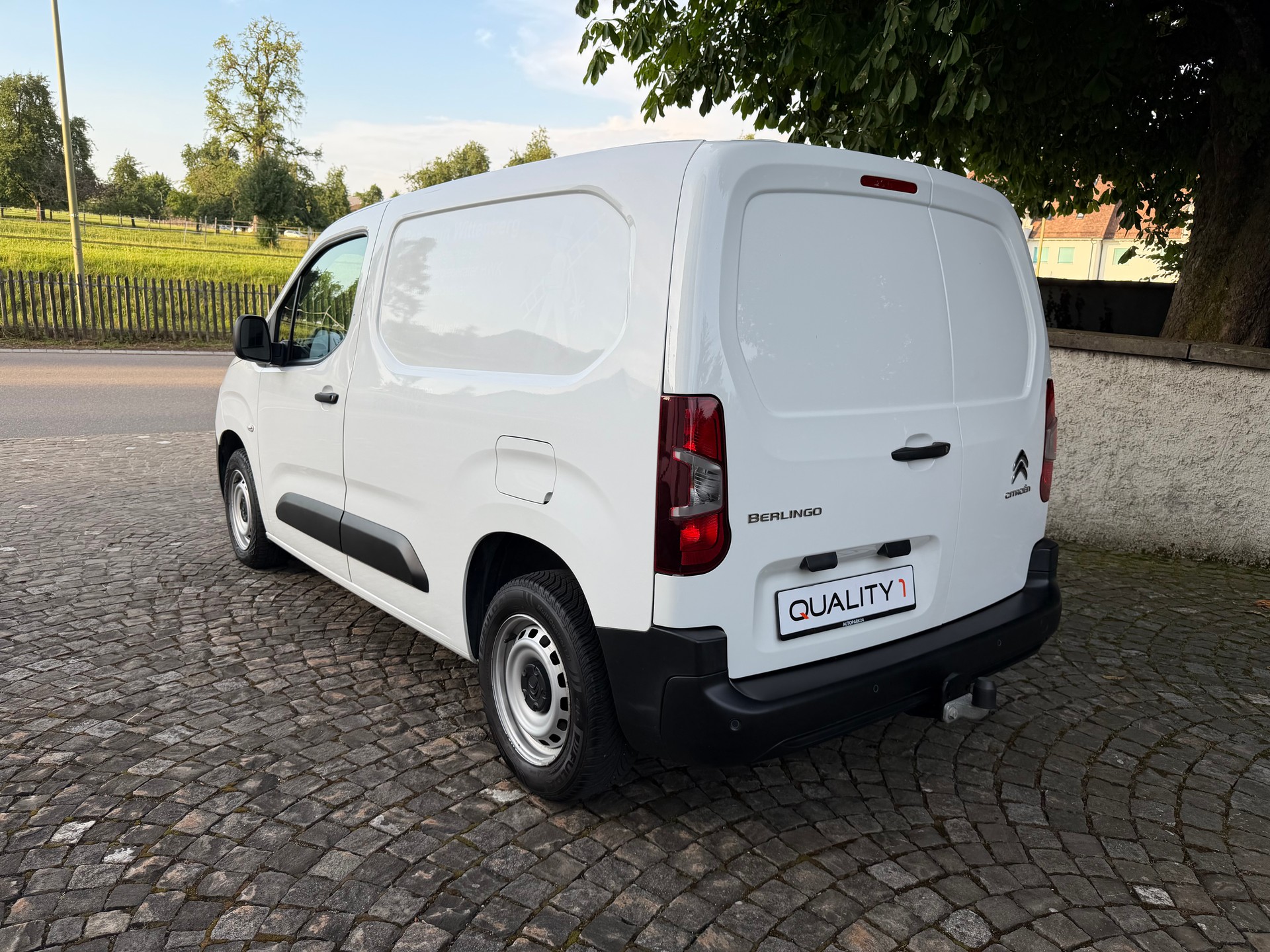 CITROEN Berlingo Van 1.5 Blue HDi 100 / Ab MFK / Service gepflegt/ 36 Monate Garantie/ Anhängerkupplung 1350kg / Klima / Tempomat-image-7