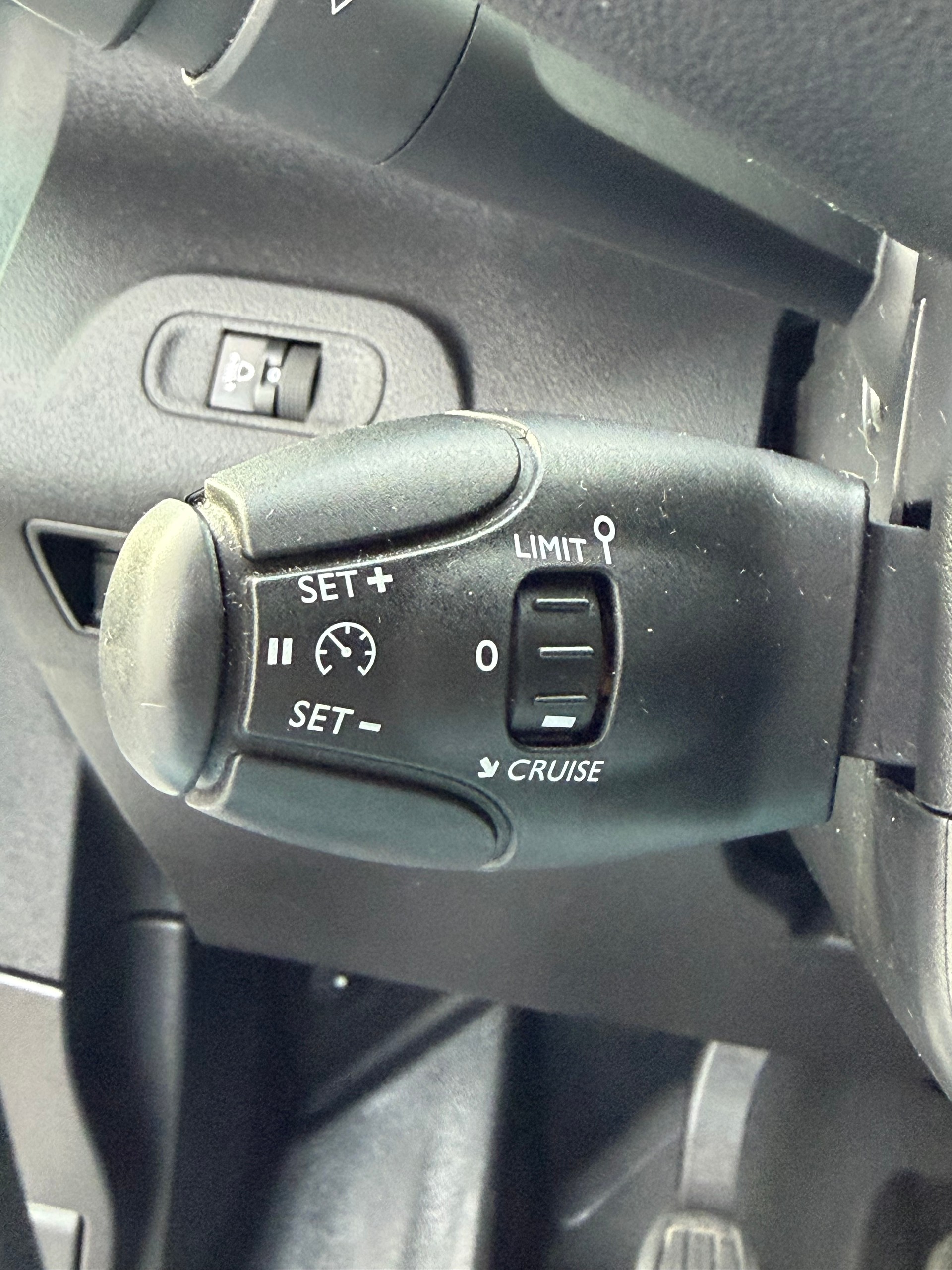 CITROEN Berlingo Van 1.5 Blue HDi 100 / Ab MFK / Service gepflegt/ 36 Monate Garantie/ Anhängerkupplung 1350kg / Klima / Tempomat-image-14