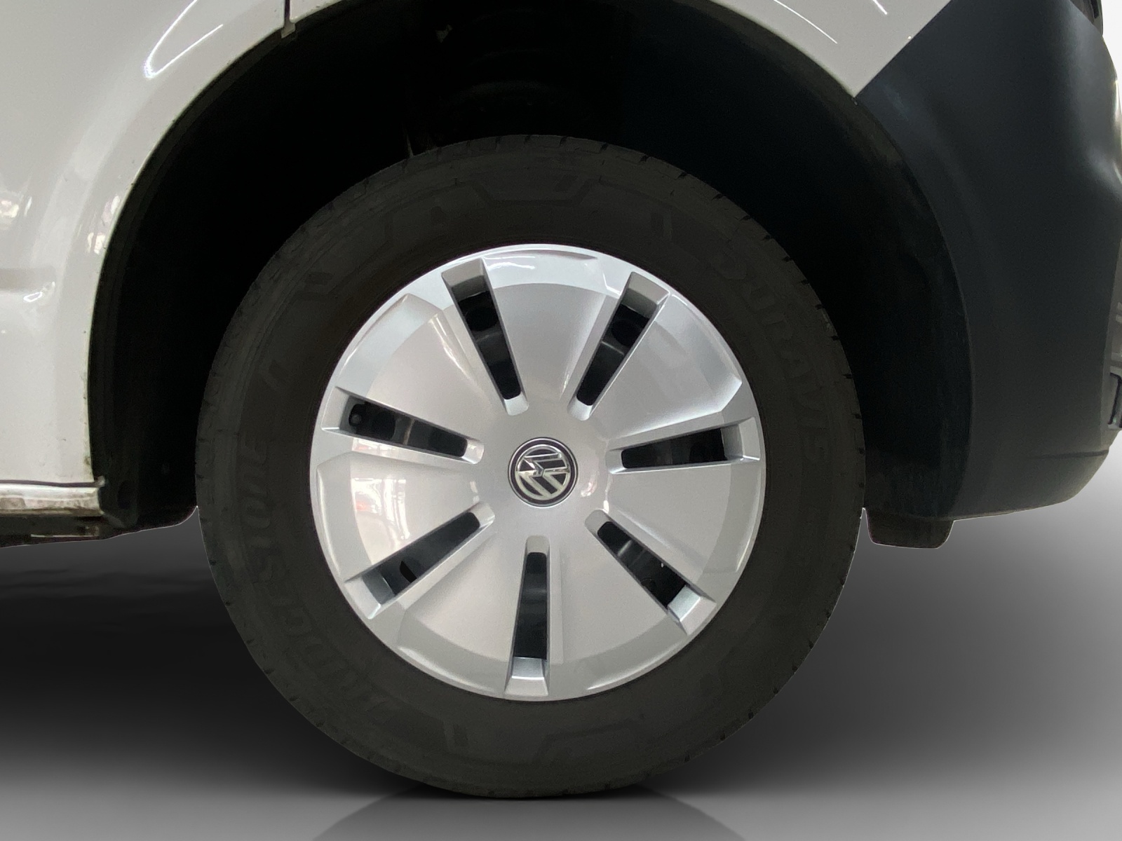 VW T6.1 2.0 TDI-image-15