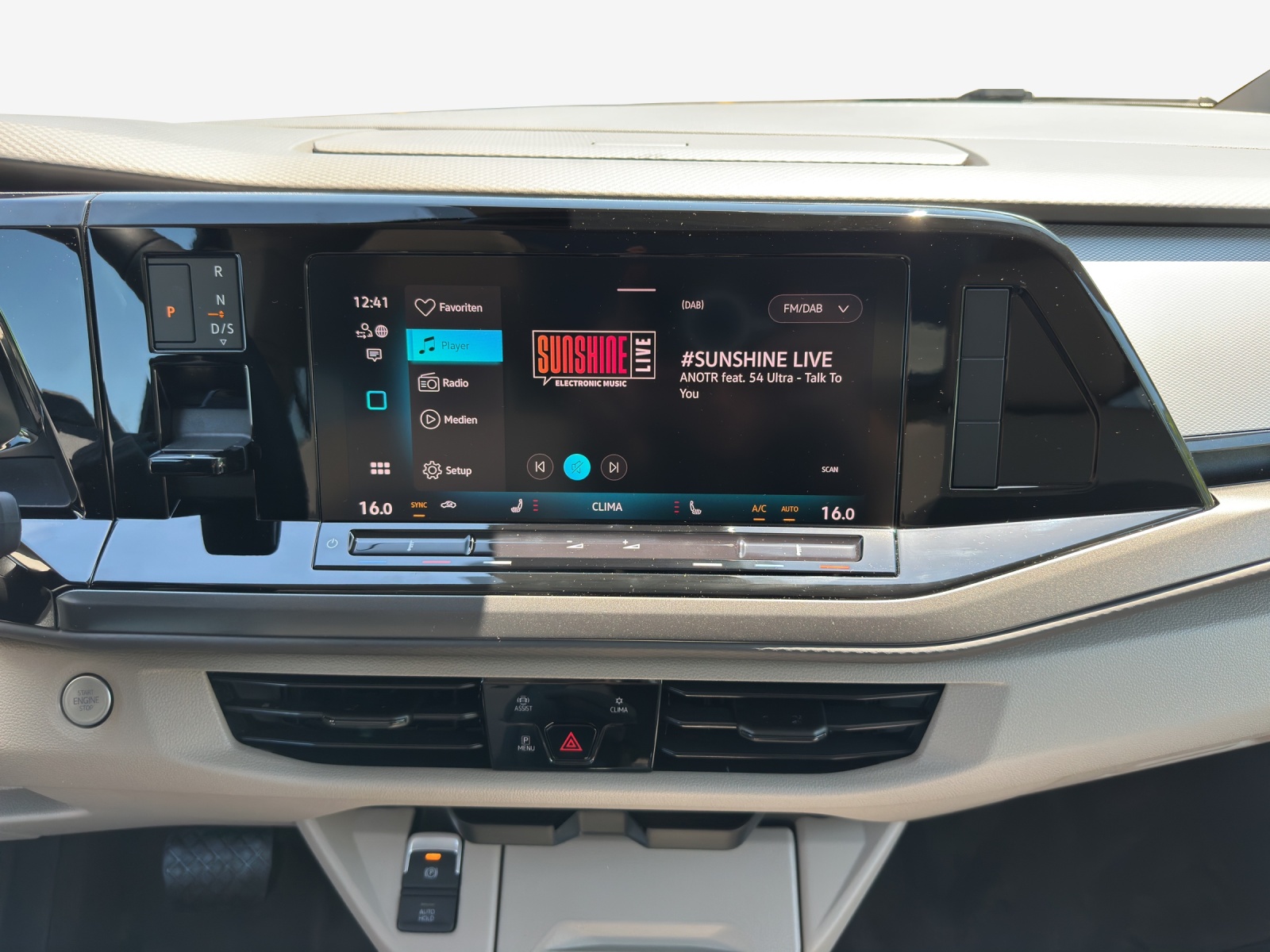 VW Multivan 2.0 TDI Liberty DSG-image-10