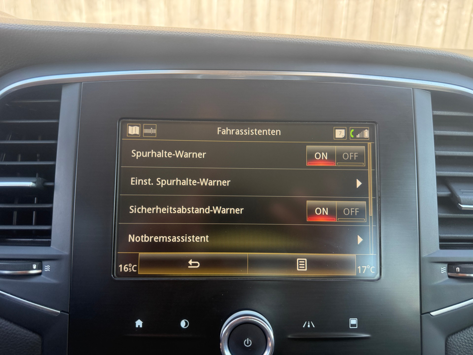 RENAULT Mégane Grandtour 1.5 dCi Business EDC-image-11