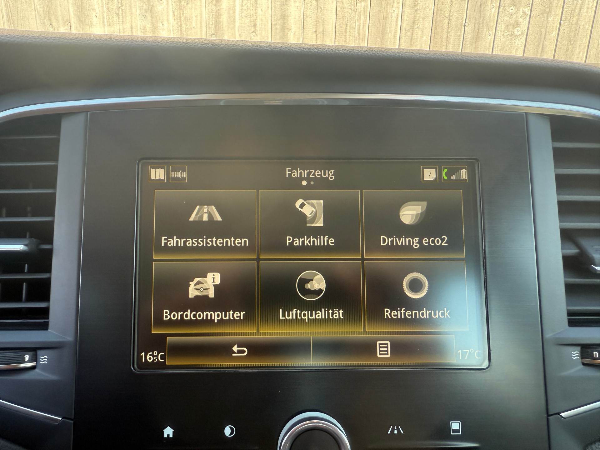 RENAULT Mégane Grandtour 1.5 dCi Business EDC-image-9