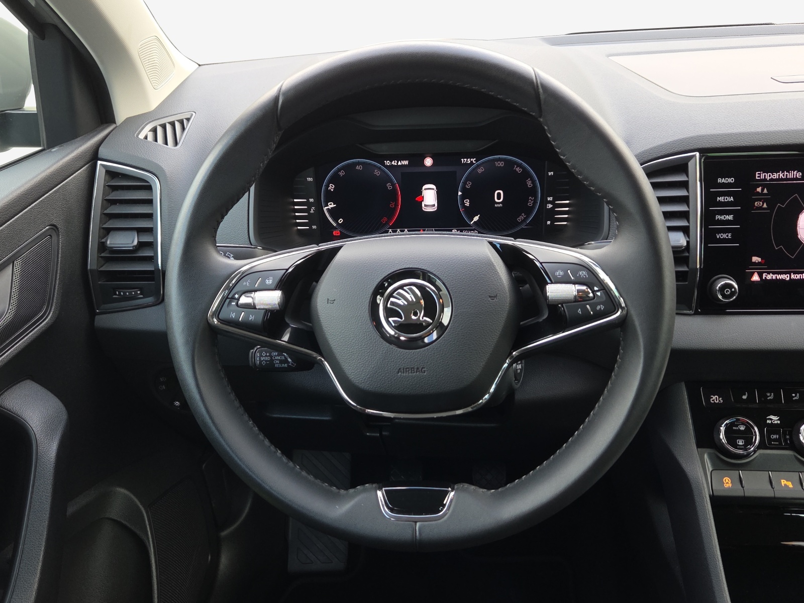 SKODA Karoq 1.0 TSI Ambition-image-8