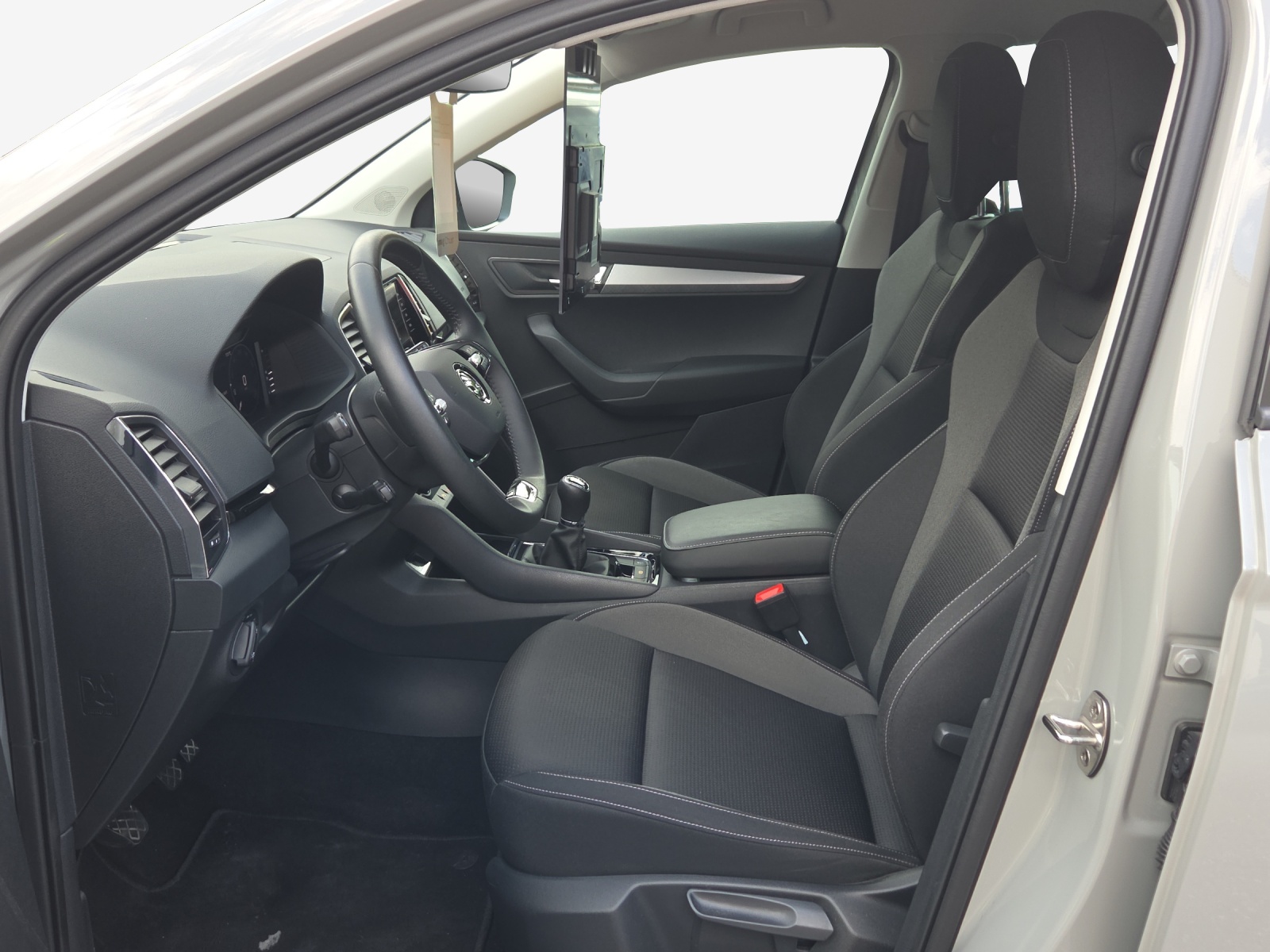 SKODA Karoq 1.0 TSI Ambition-image-7