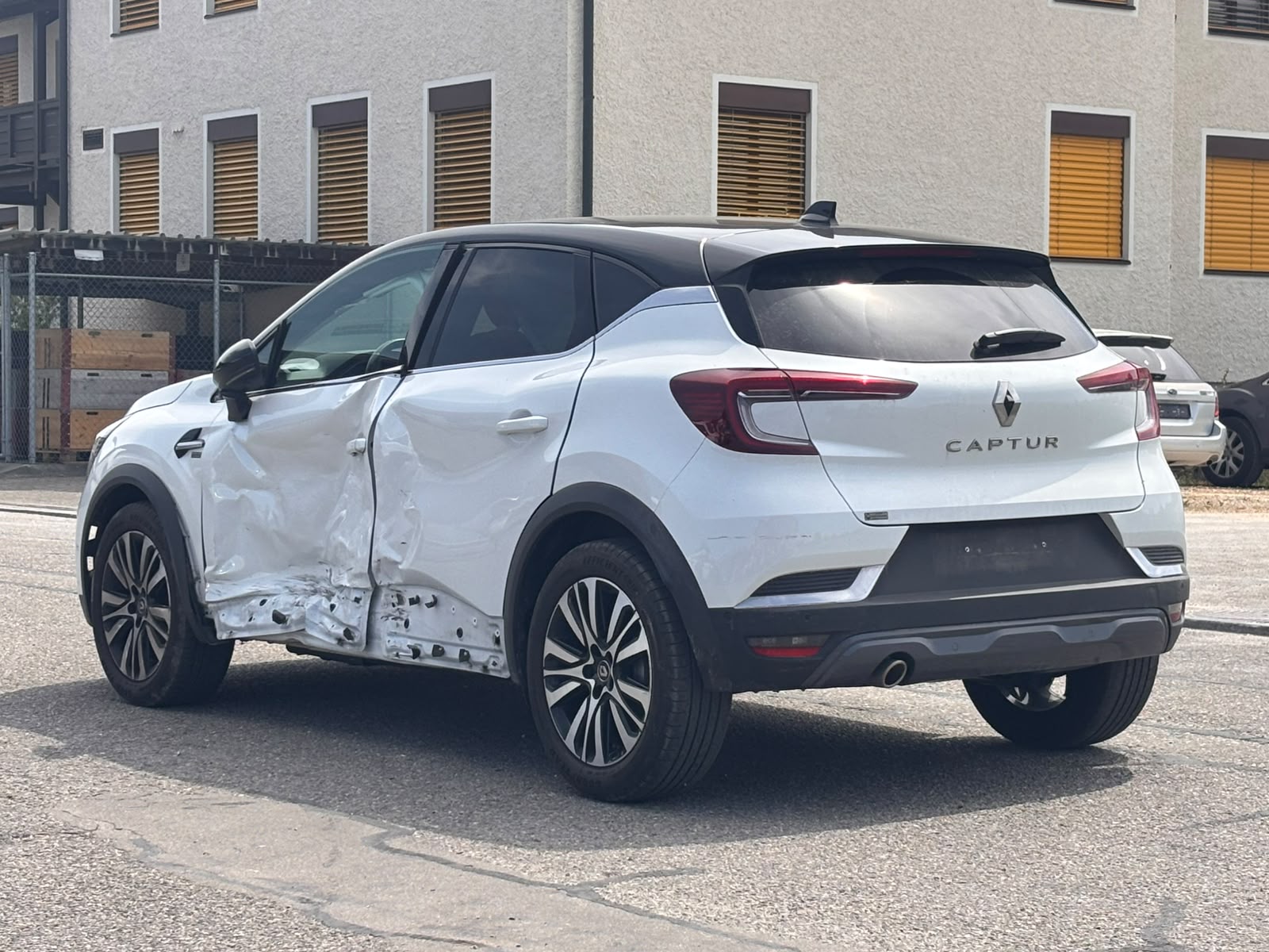 RENAULT Captur 1.3 TCe Initiale EDC-image-6