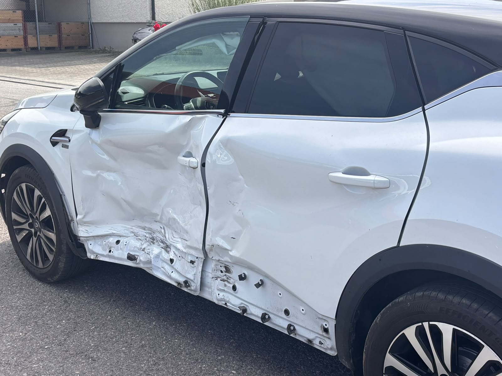 RENAULT Captur 1.3 TCe Initiale EDC-image-9