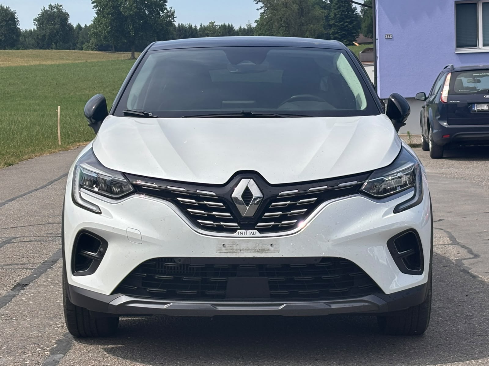 RENAULT Captur 1.3 TCe Initiale EDC-image-1