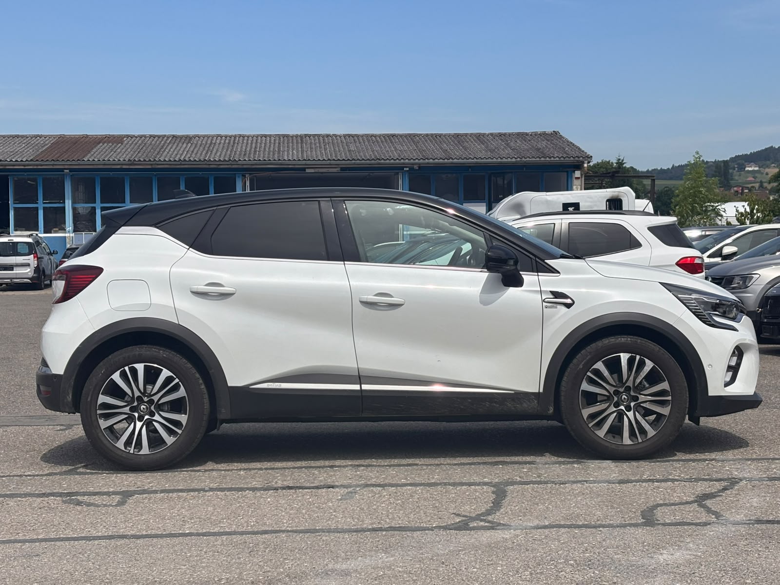 RENAULT Captur 1.3 TCe Initiale EDC-image-3