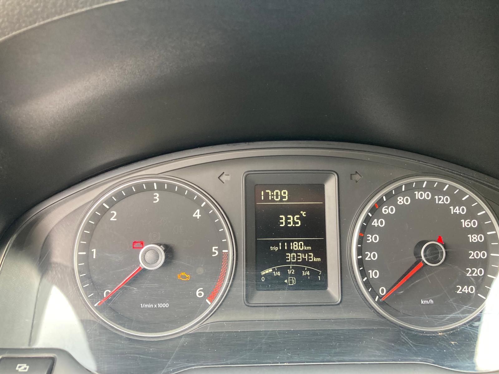 VW T5 2.0 TDI Champion-image-8