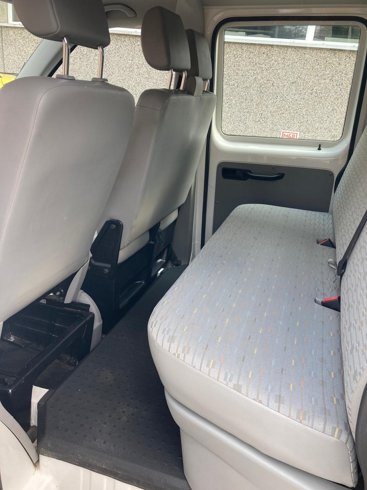 VW T5 2.0 TDI Champion-image-12