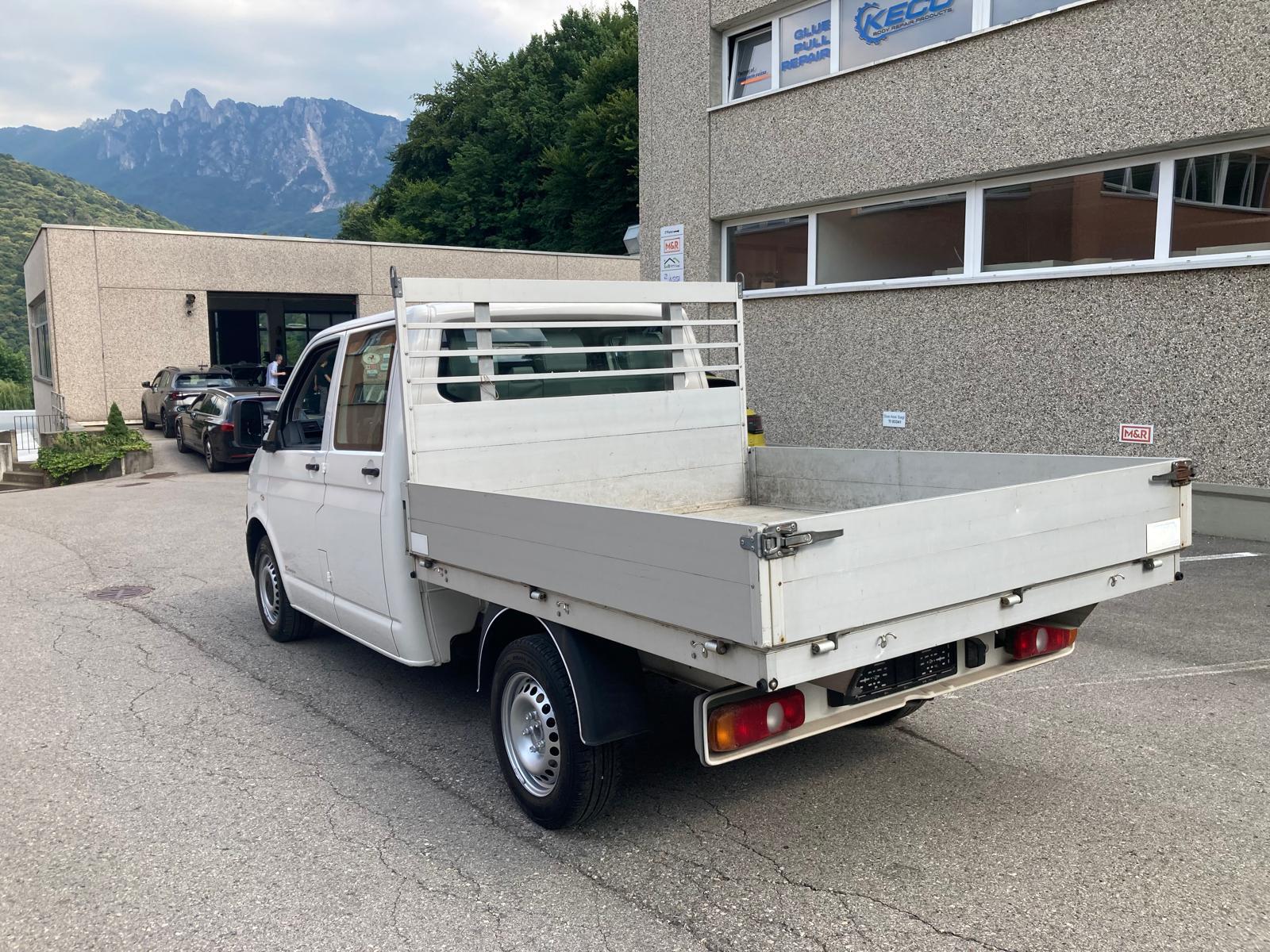 VW T5 2.0 TDI Champion-image-3