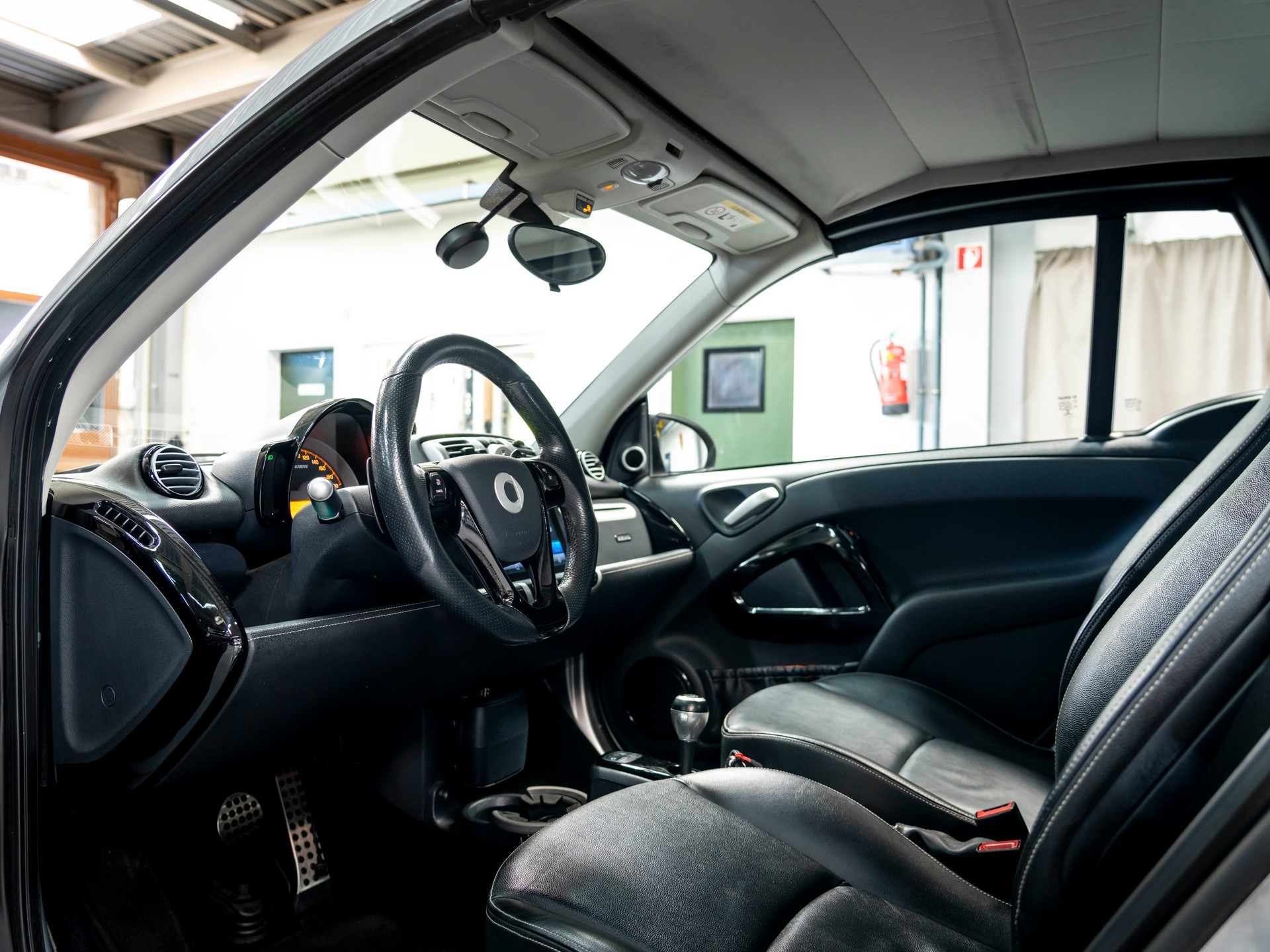SMART fortwo Brabus Xclusive softouch-image-12
