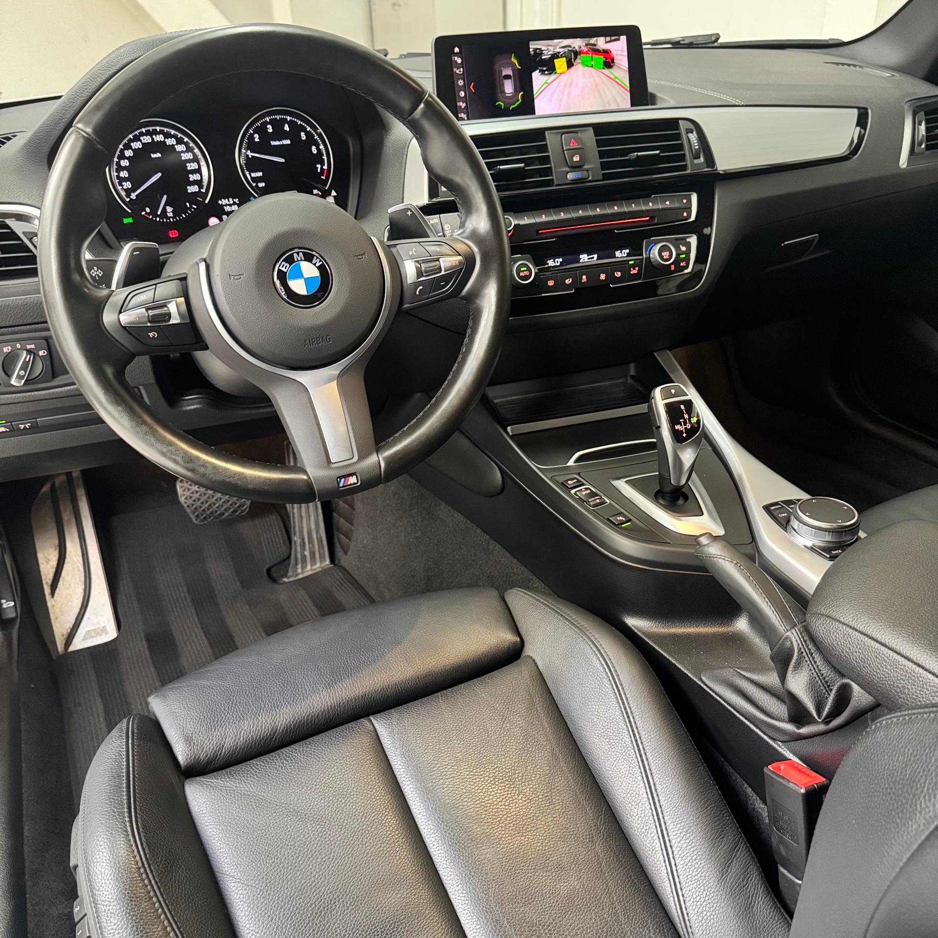 BMW M140i xDrive Steptronic-image-13