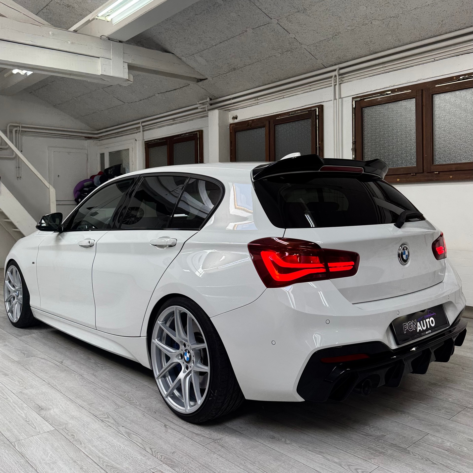 BMW M140i xDrive Steptronic-image-5