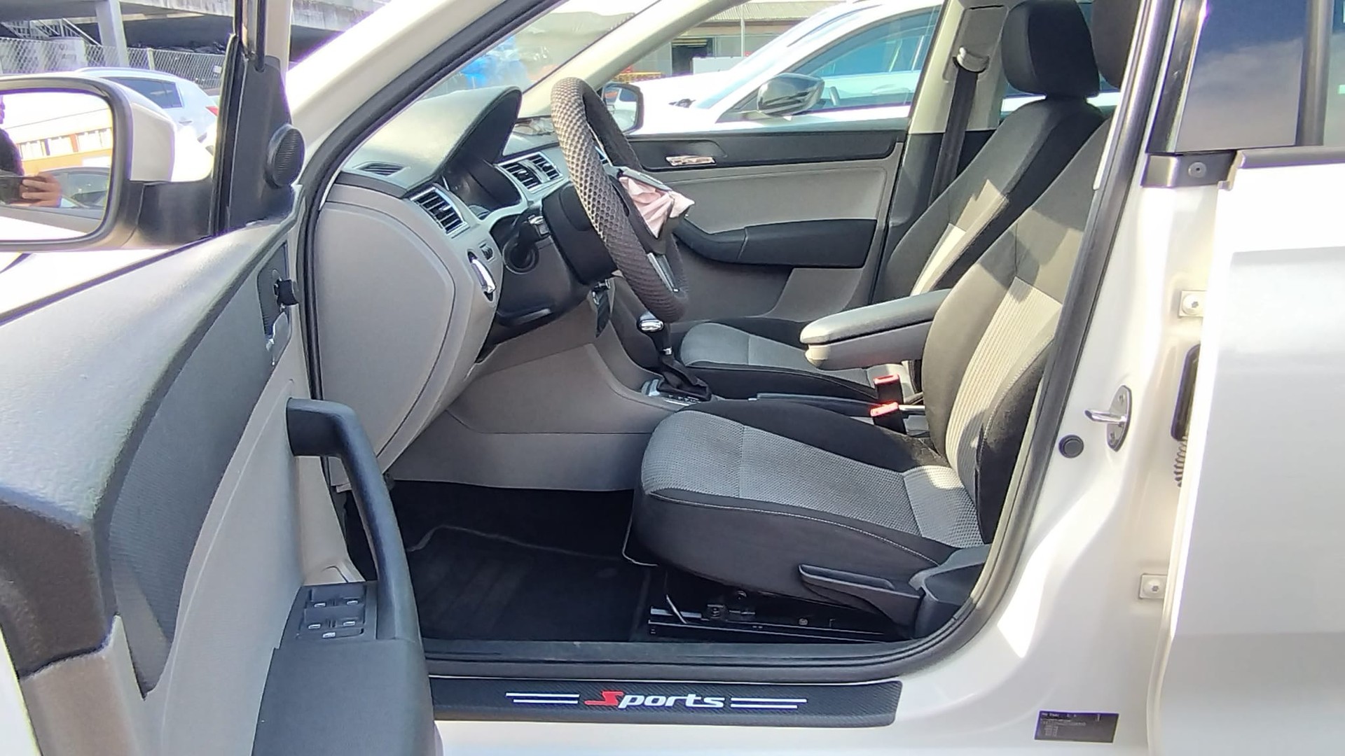 SEAT Toledo 1.4 TSI Style DSG-image-5