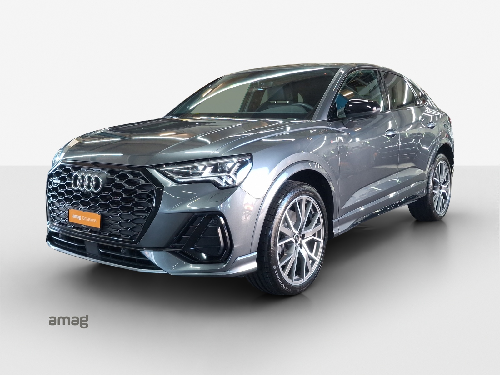 AUDI Q3 Sportback 40 TFSI S line quattro S-tronic-image-0