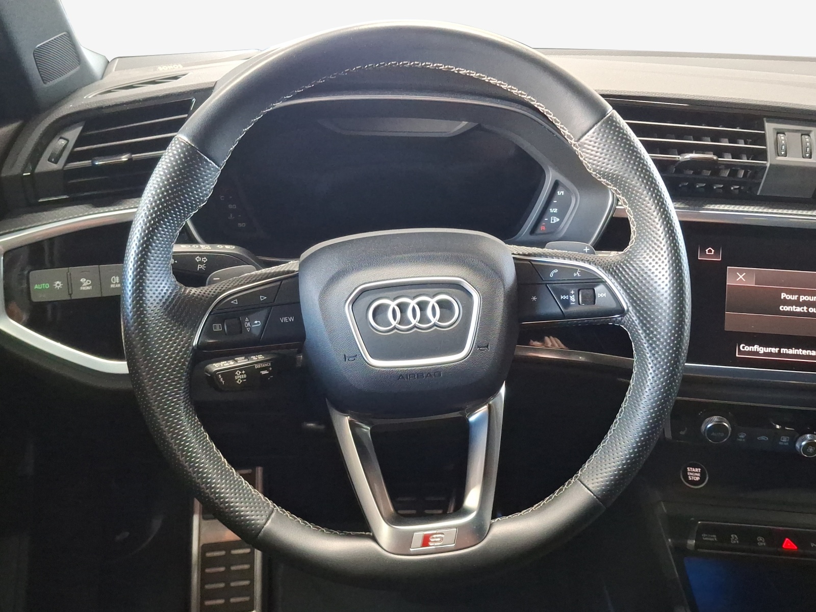 AUDI Q3 Sportback 40 TFSI S line quattro S-tronic-image-9