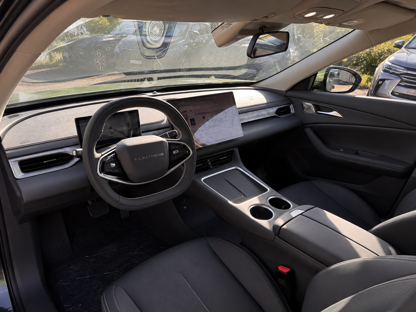 FORTHING 7 REEV 28 kWh-image-9