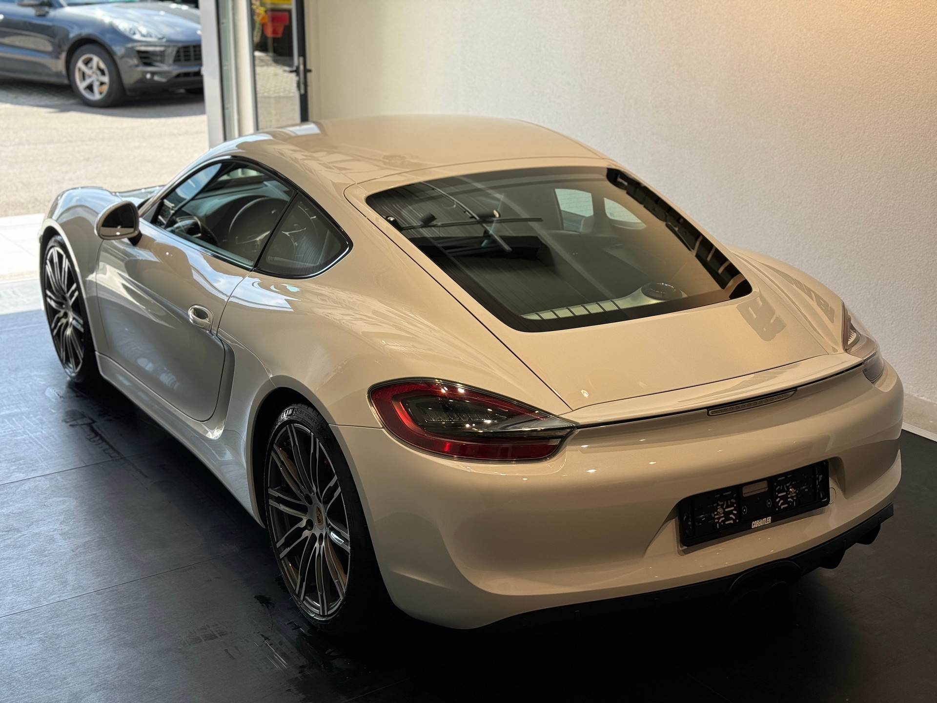 PORSCHE Cayman GTS 3.4 PDK-image-11