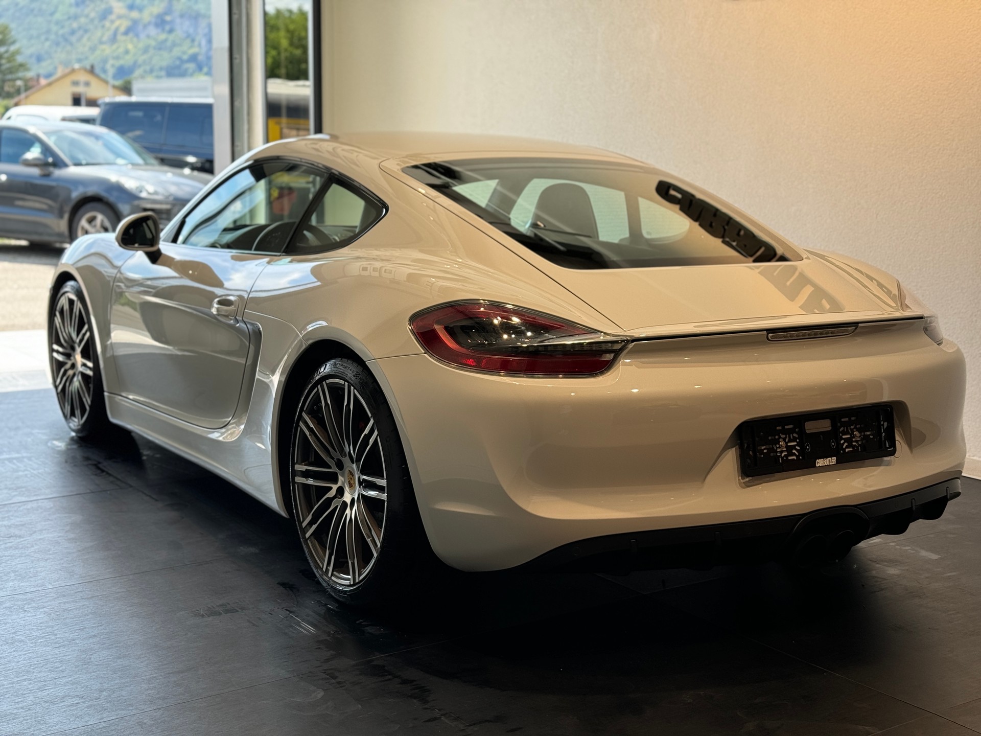 PORSCHE Cayman GTS 3.4 PDK-image-8